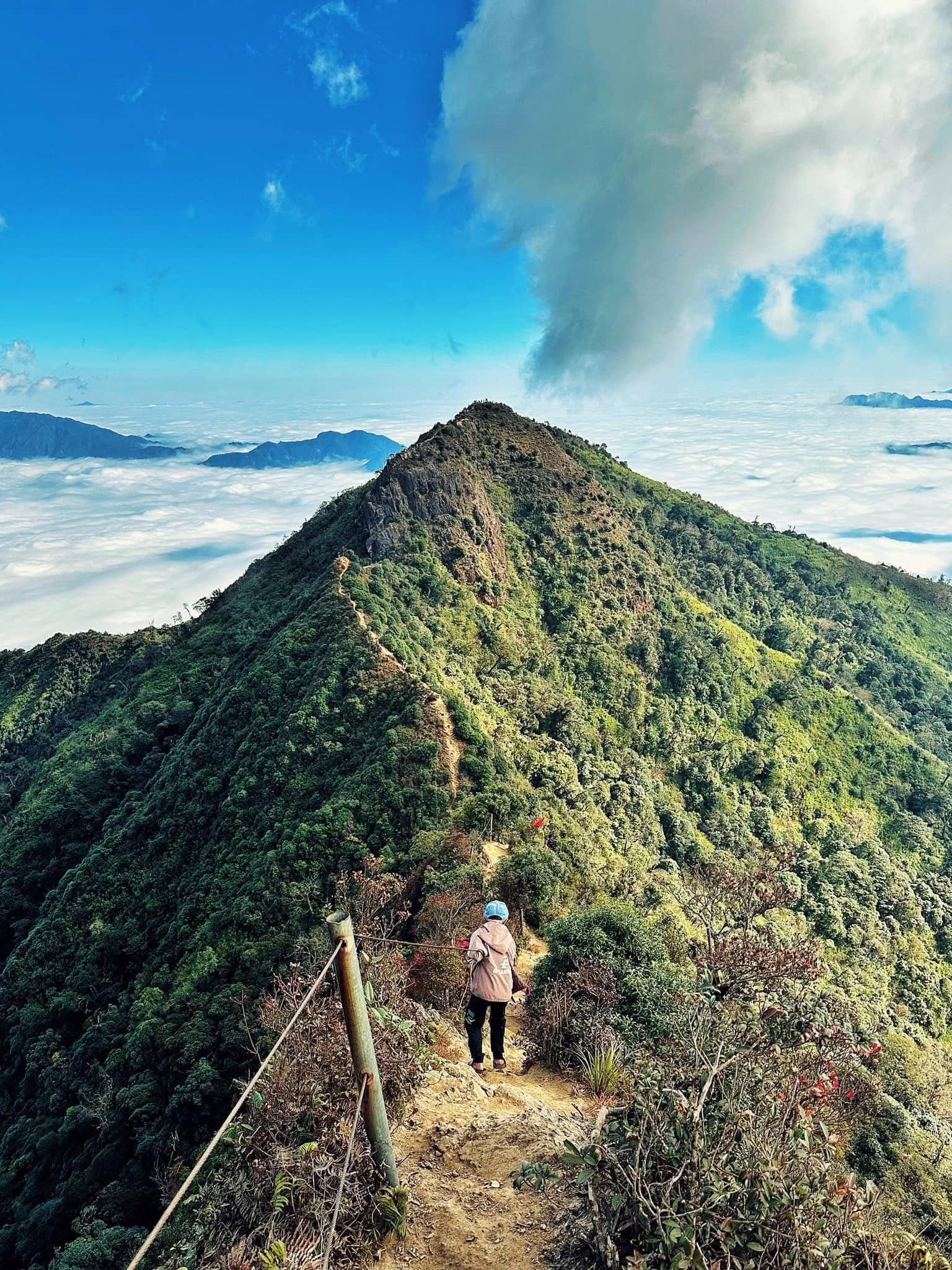 Ta Chi Nhu Mountain Climbing Itinerary 3 Days